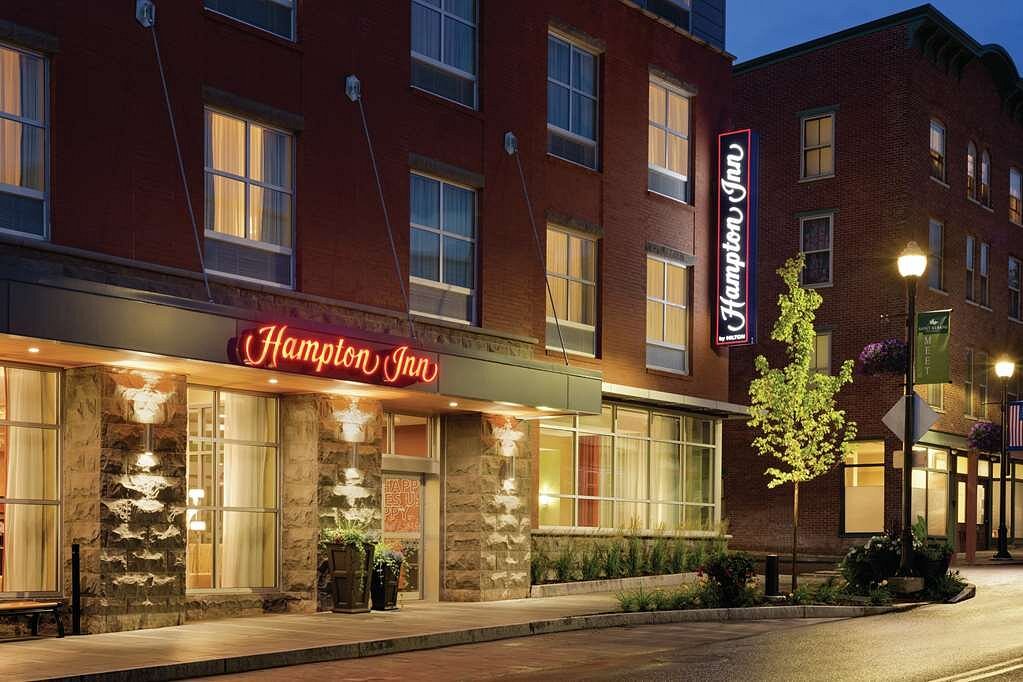 Hampton Inn St. Albans, hotel en Jay