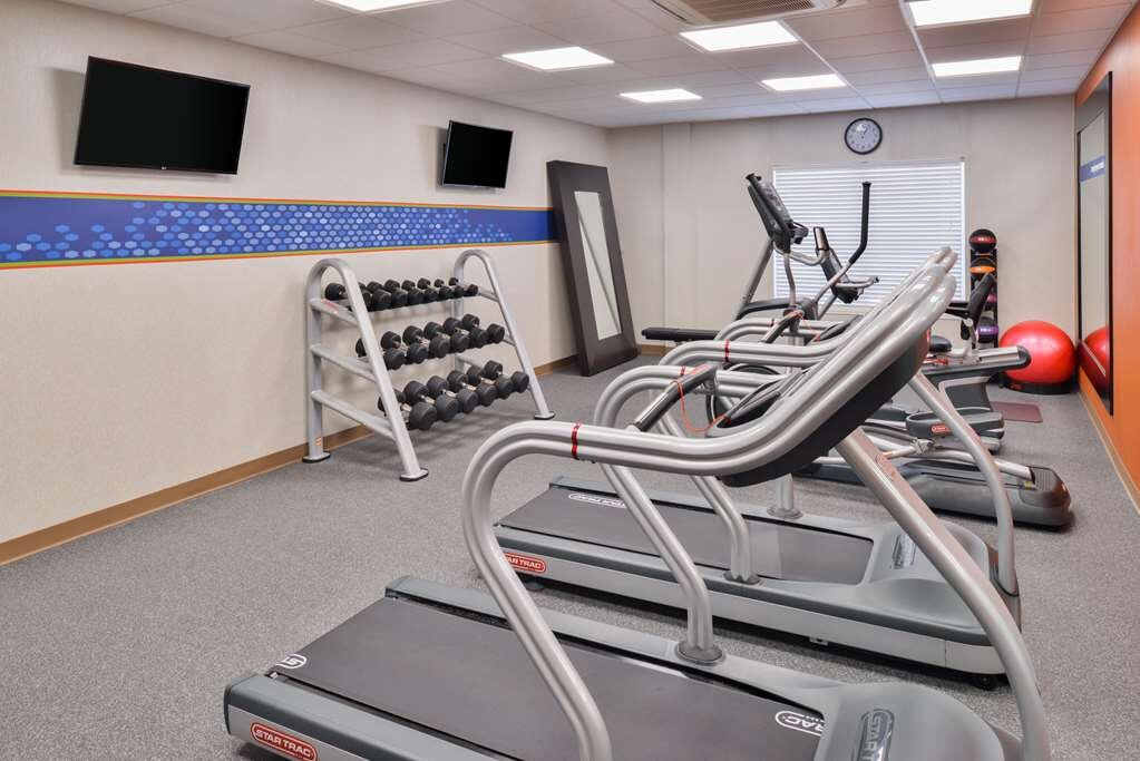 Hotel photo 7 of Hampton Inn Emporia.