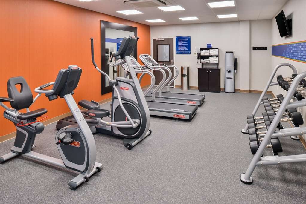 Hotel photo 36 of Hampton Inn Emporia.