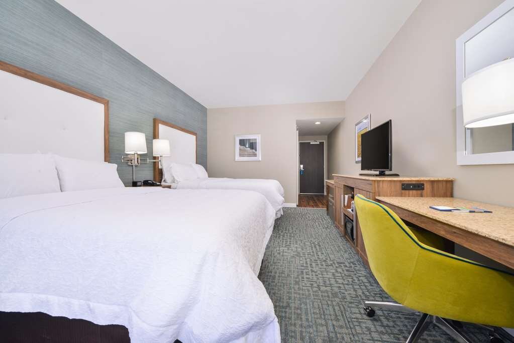 Hotel photo 22 of Hampton Inn Emporia.