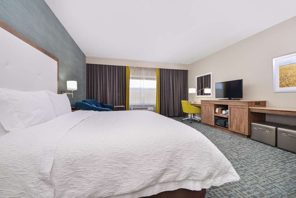 Hotel photo 38 of Hampton Inn Emporia.