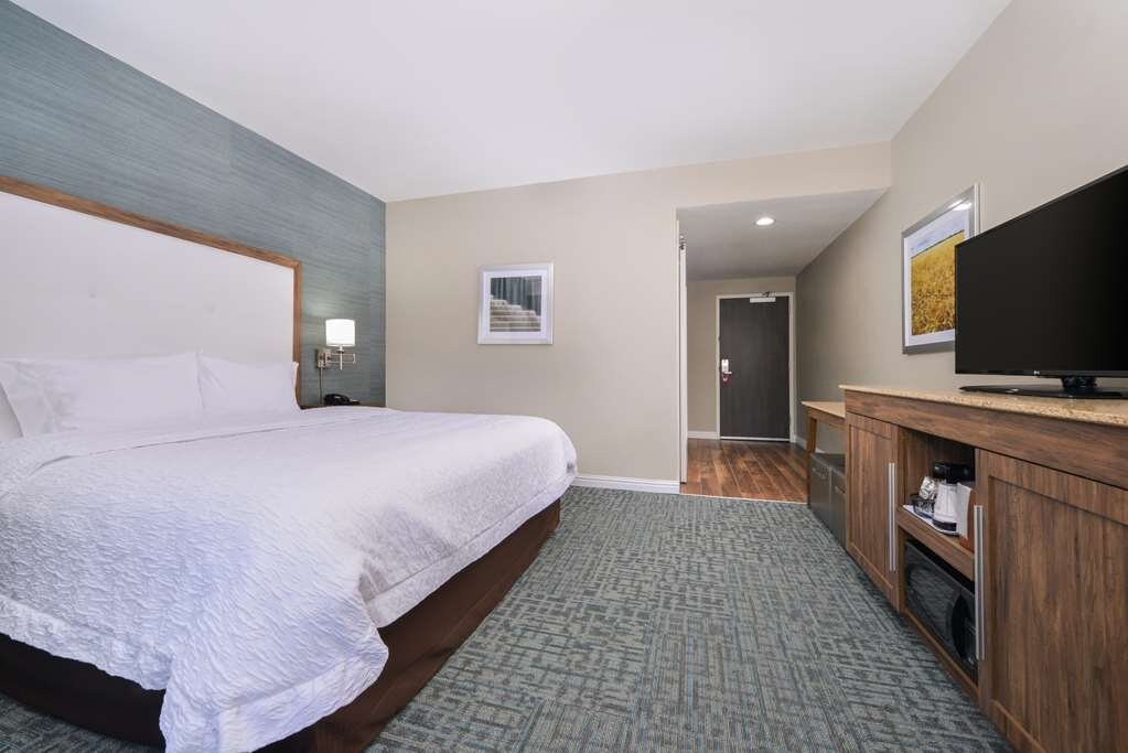 Hotel photo 11 of Hampton Inn Emporia.