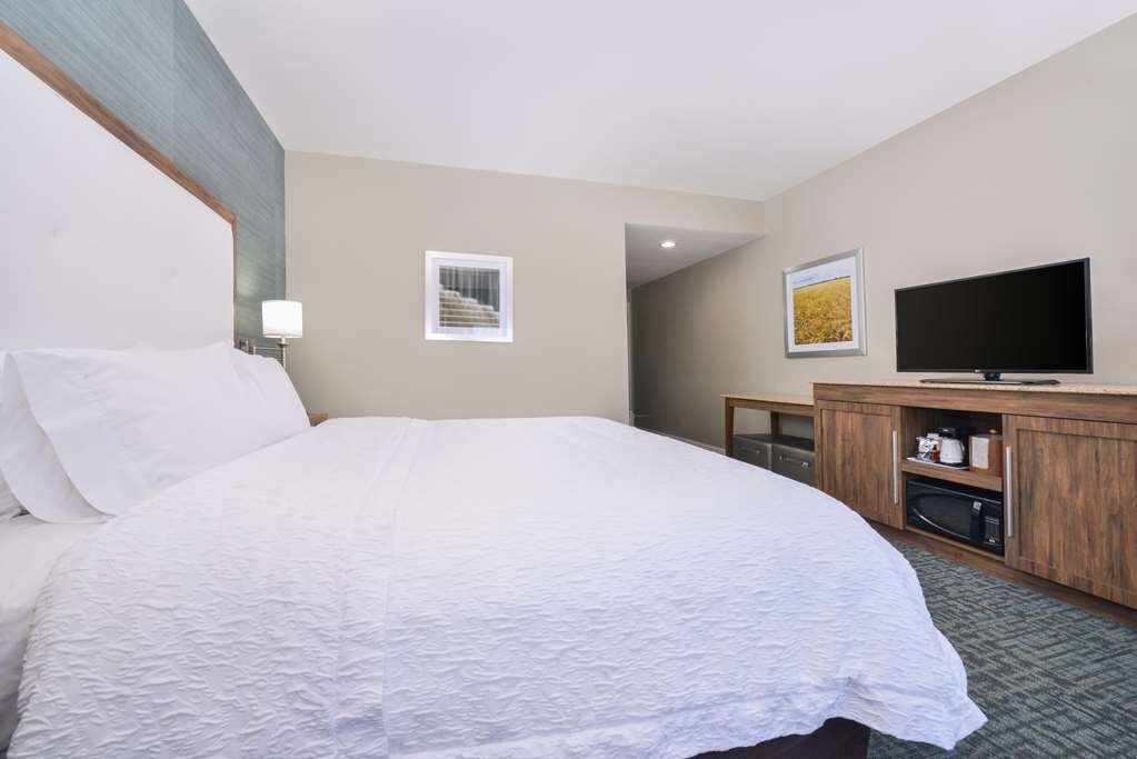 Hotel photo 10 of Hampton Inn Emporia.