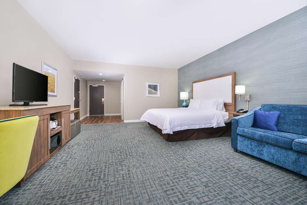 Hotel photo 21 of Hampton Inn Emporia.