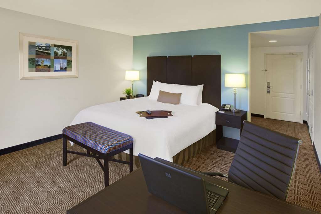 Hotel photo 29 of Hampton Inn & Suites Yonkers.