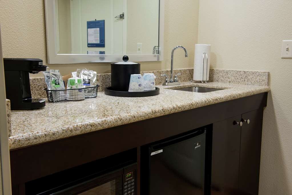 Hotel photo 3 of Hampton Inn & Suites Yonkers.