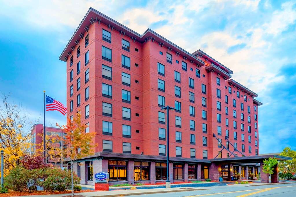 Hotel photo 13 of Hampton Inn & Suites Pittsburgh-Downtown.