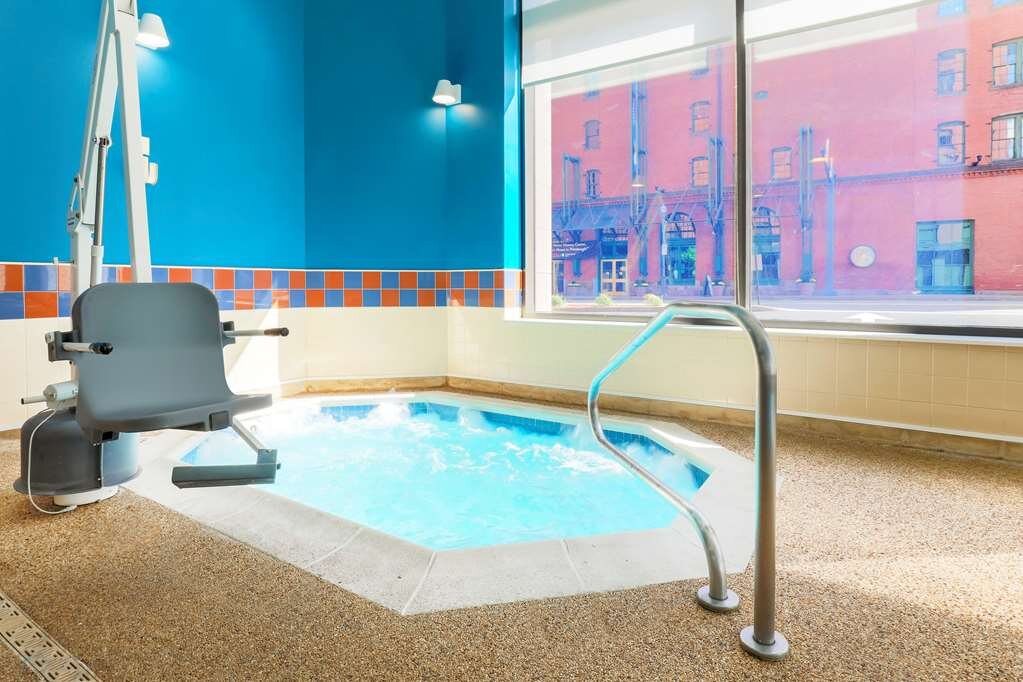 Hotel photo 3 of Hampton Inn & Suites Pittsburgh-Downtown.