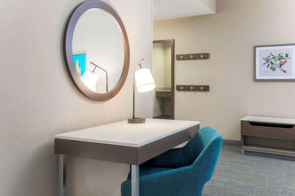 Hotel photo 37 of Hampton Inn & Suites Pittsburgh-Downtown.