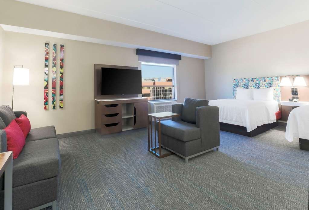 Hotel photo 18 of Hampton Inn & Suites Pittsburgh-Downtown.