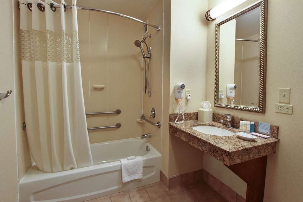 Hotel photo 39 of Hampton Inn Princeton.