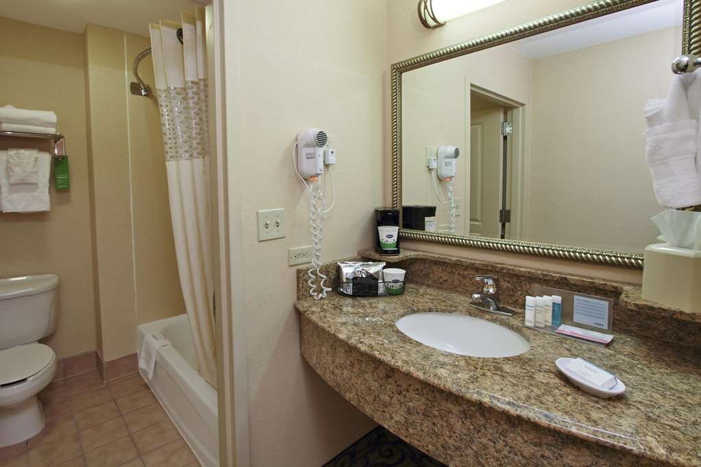 Hotel photo 2 of Hampton Inn Princeton.