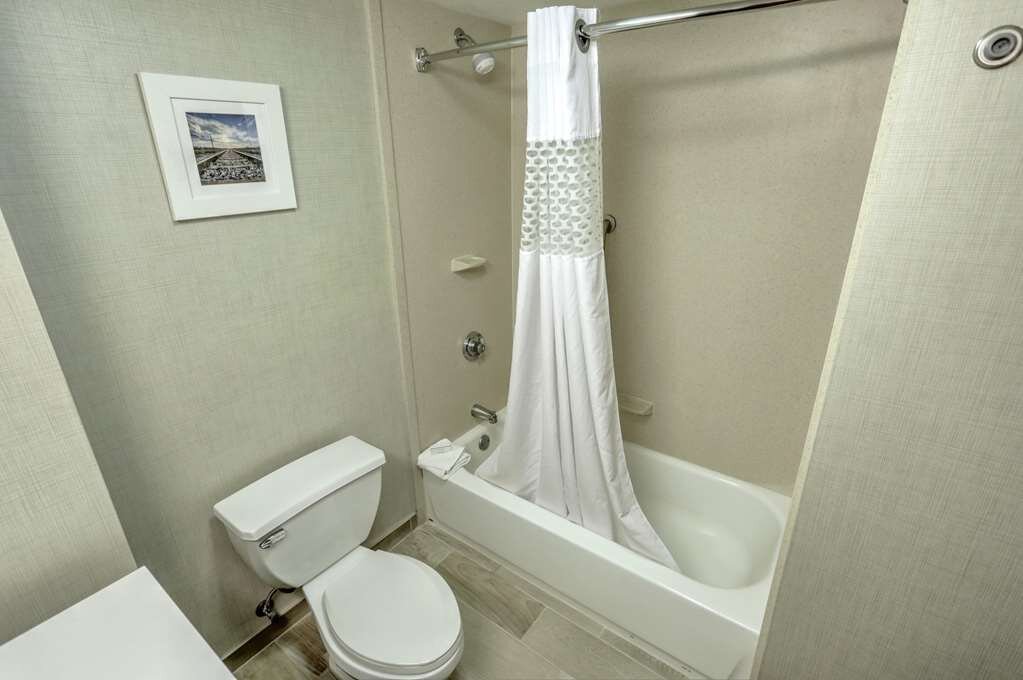 Hotel photo 3 of Hampton Inn Batavia.