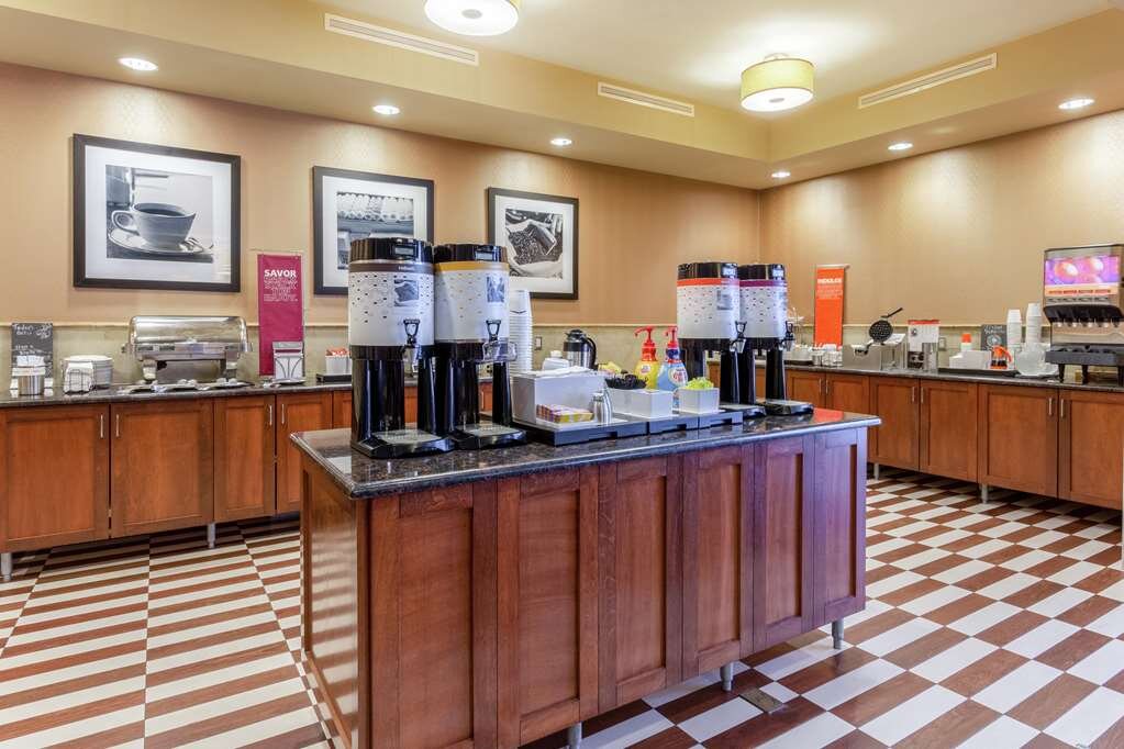 Hotel photo 1 of Hampton Inn Owings Mills.