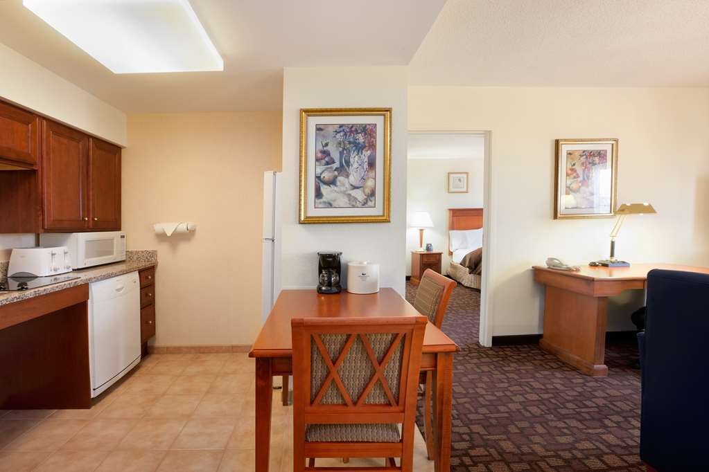 Hotel photo 5 of Homewood Suites by Hilton Edgewater-NYC Area.