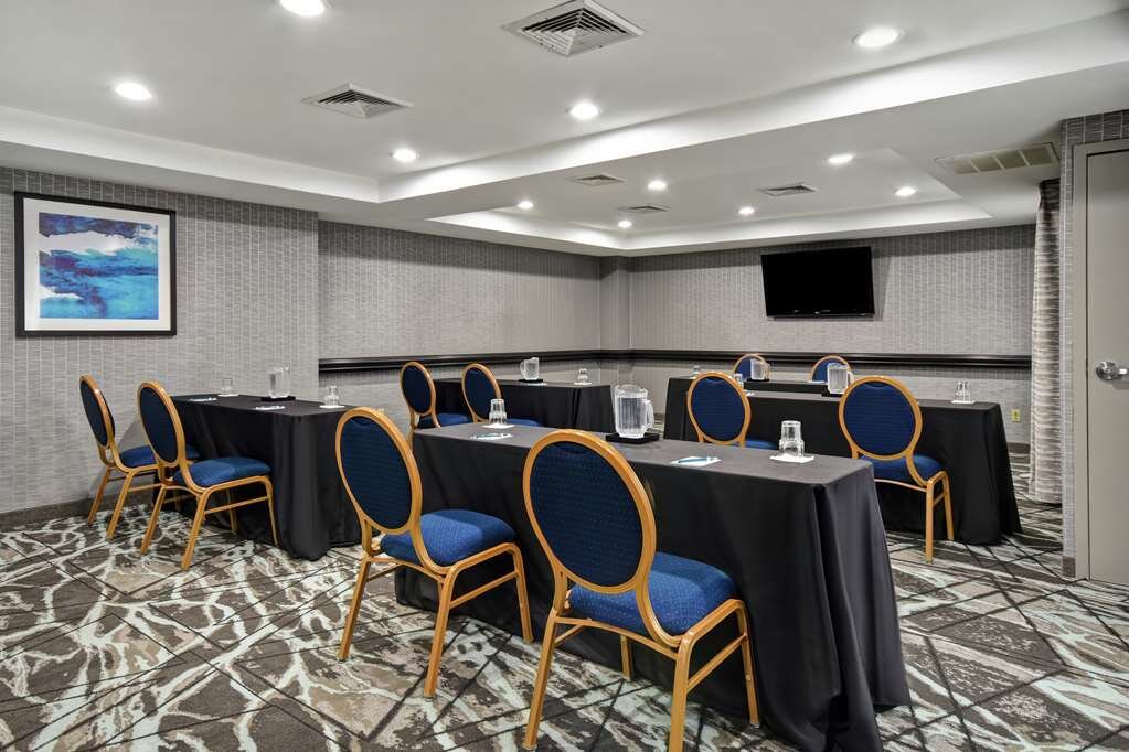 Hotel photo 80 of Homewood Suites by Hilton Edgewater-NYC Area.