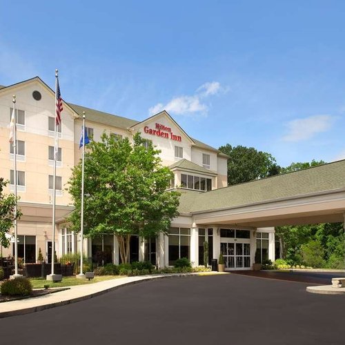 HILTON GARDEN INN HUNTSVILLE SOUTH/REDSTONE ARSENAL $107 ($̶1̶3̶5̶ ...