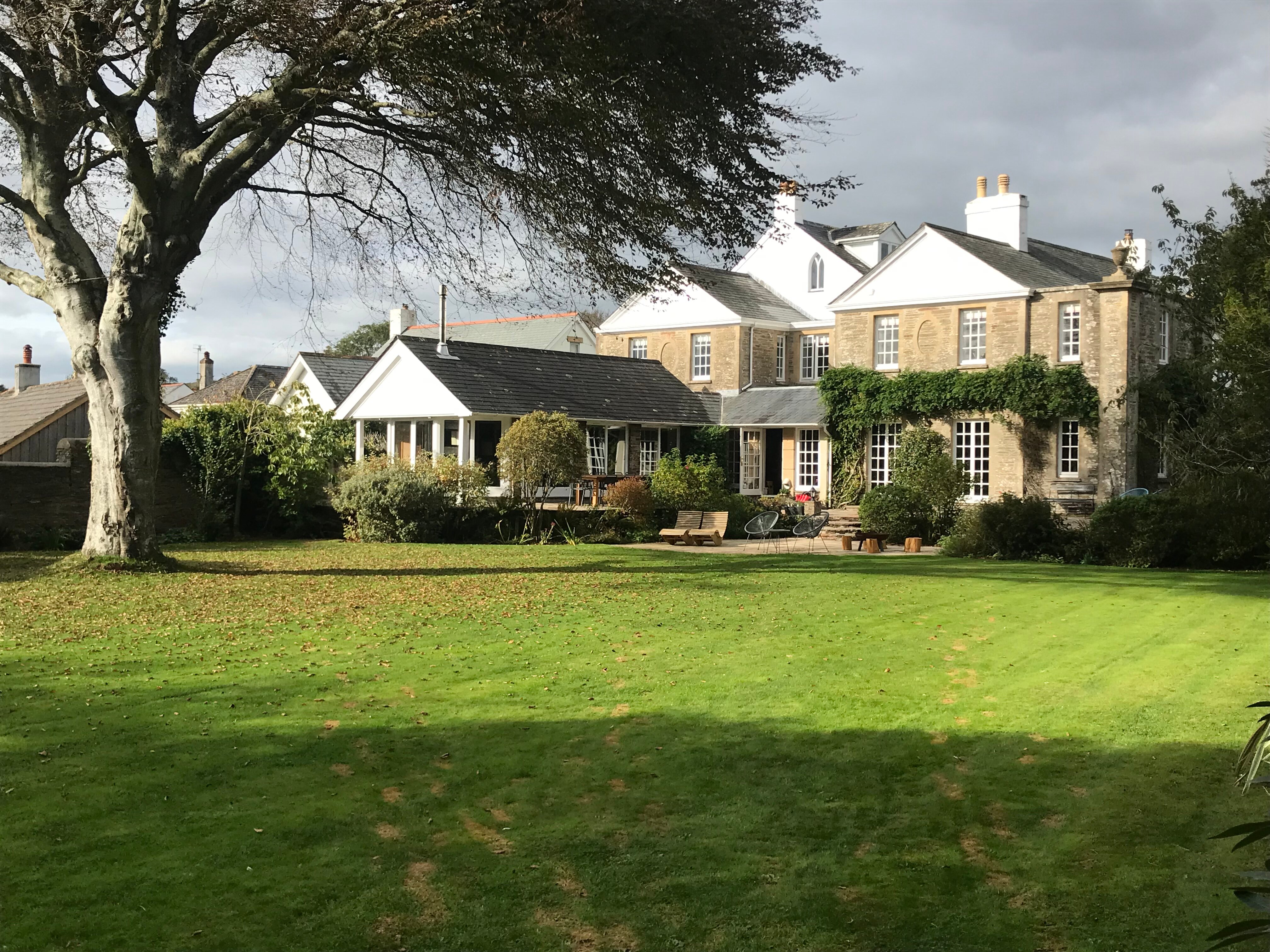 THE WHITEHOUSE - Updated 2022 Prices & Hotel Reviews (Chillington, Devon)