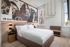 Room & Suite
