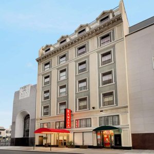 Ramada by Wyndham Oakland Downtown City Center in Oakland, image may contain: Home Decor, Living Room, Interior Design, Reception Room