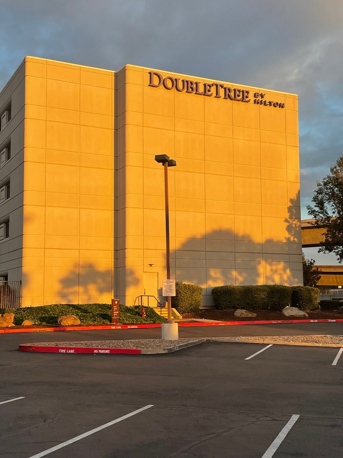 Doubletree By Hilton Hotel Pleasanton At The Club Updated 2024 Reviews Photos And Prices