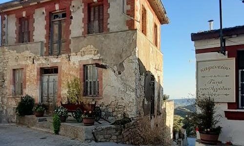 Abandoned building 
