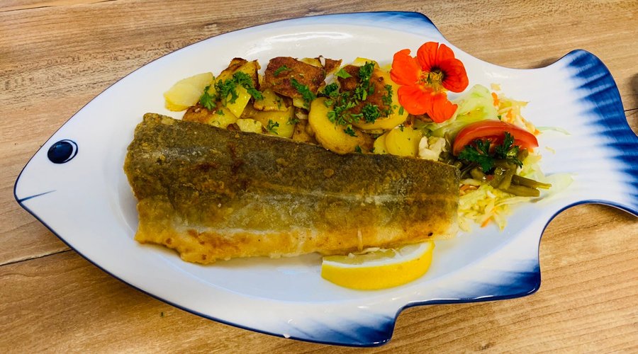Gemütliche Terrasse und leckeres Essen