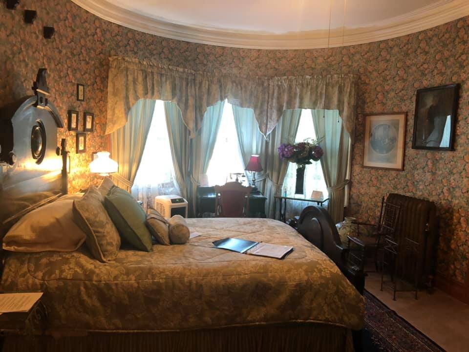 THE DEMPSEY MANOR B&B - Prices & Reviews (Manistee, MI)