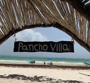 Gambitos cascabel y pan pita - Picture of El Hoyo, Tulum - Tripadvisor