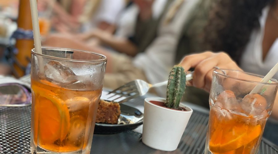 Apero time..happy hour time!