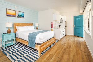 Room & Suite