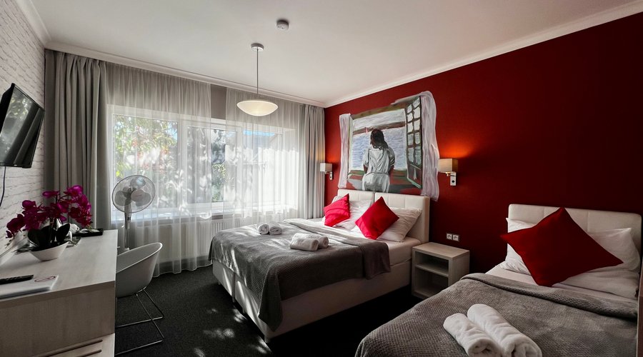 Comfortable Triple room with Shawer