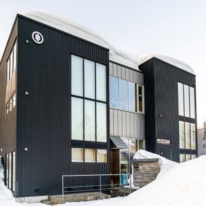 Sekka Ni Chalet - Facade with surrounding snow