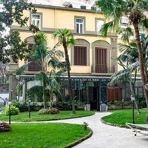 Villa Elisio Hotel &amp; Spa, hotel in Naples