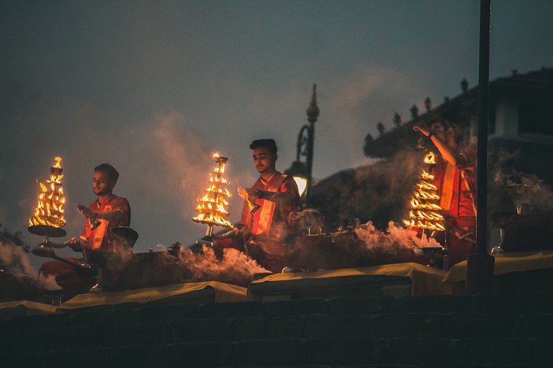 Ritual on the banks of Varanasi