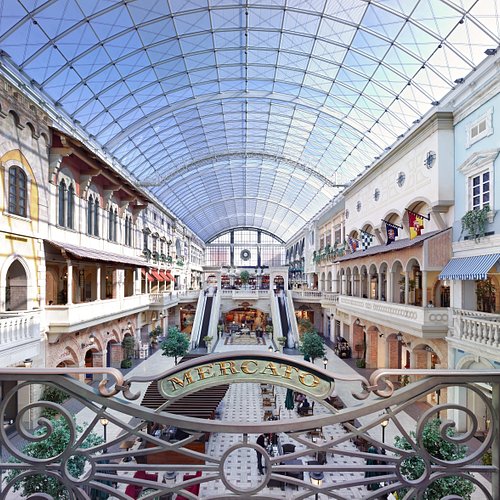 Piazza Italia  Dubai Shopping Guide