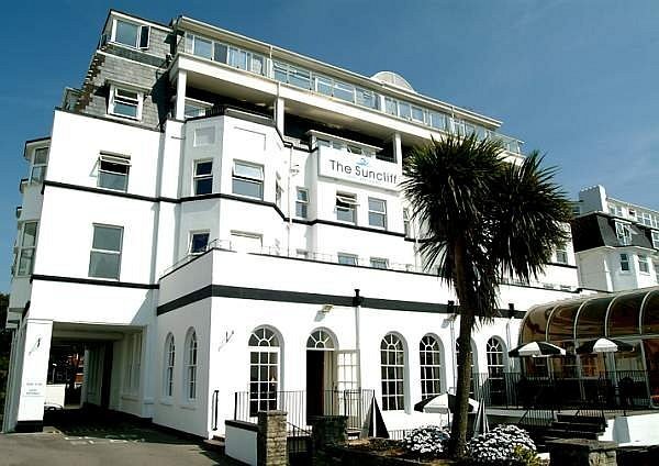 The Suncliff Hotel โรงแรมใน Bournemouth (บอร์นมัธ)