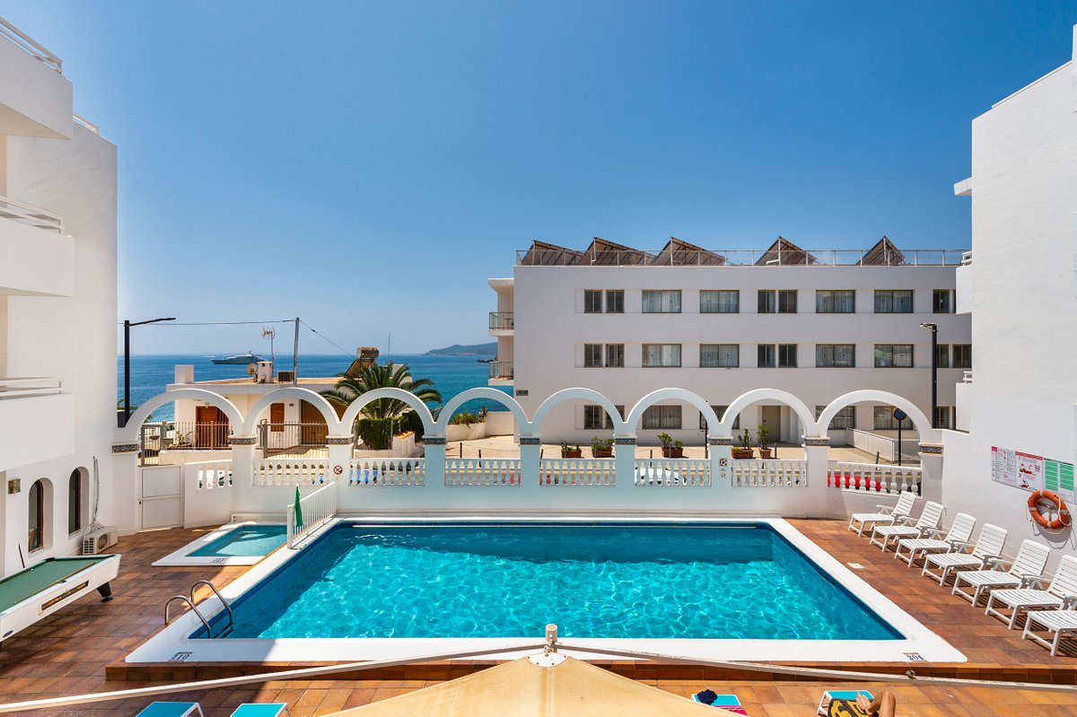Aparthotel Vibra Lux Mar, hotel in Ibiza