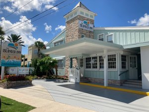 The Islander Inn in Vero Beach, image may contain: Hotel, City, Inn, Neighborhood