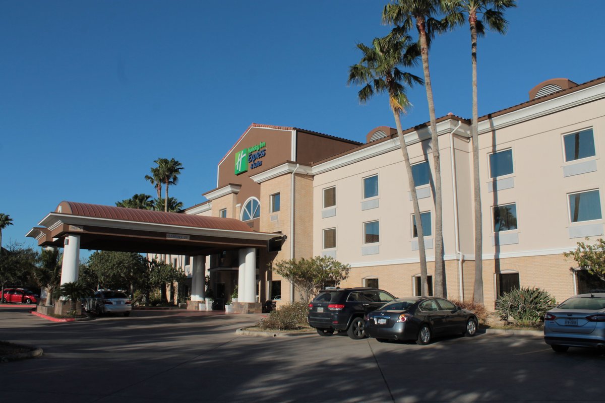 HOLIDAY INN EXPRESS & SUITES BROWNSVILLE, AN IHG HOTEL - Updated 2022 ...