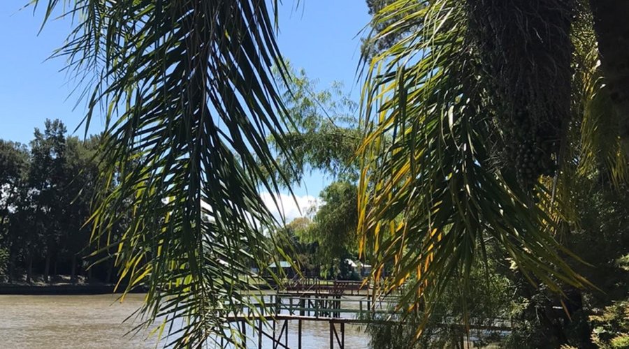 Nuestra playita, el rio es hermoso para darte un chapuzón 