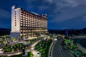 Taj Lakefront Bhopal in Bhopal, image may contain: Hotel, City, Office Building, Resort