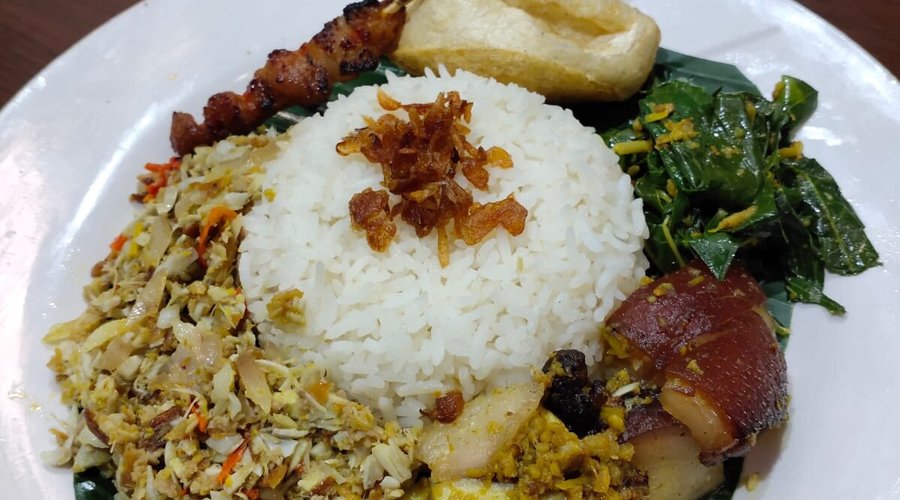 Nasi Babi Guling Complete
