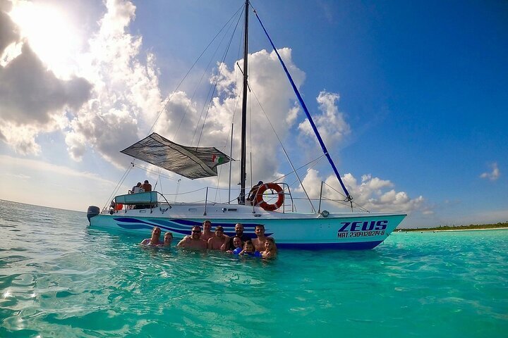 2023 El Cielo reef by Catamaran with Beach Club