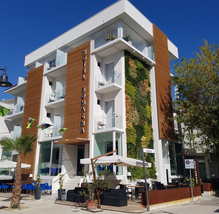 hotel romagna via genova cattolica