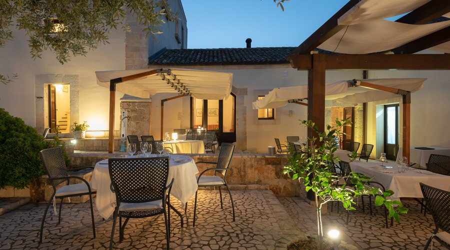 Ristorante all'aperto 