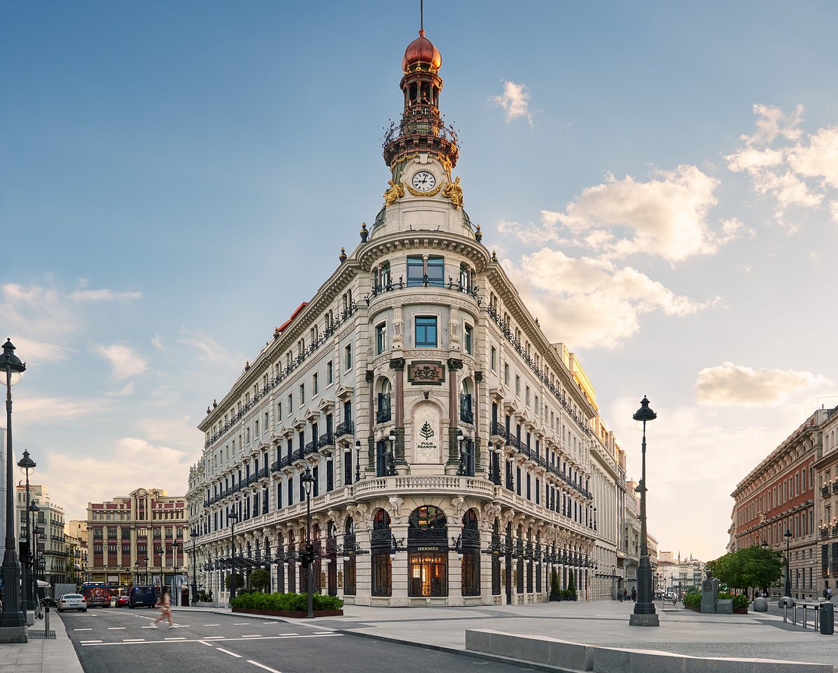 Four Seasons Hotel Madrid, hotel en Madrid