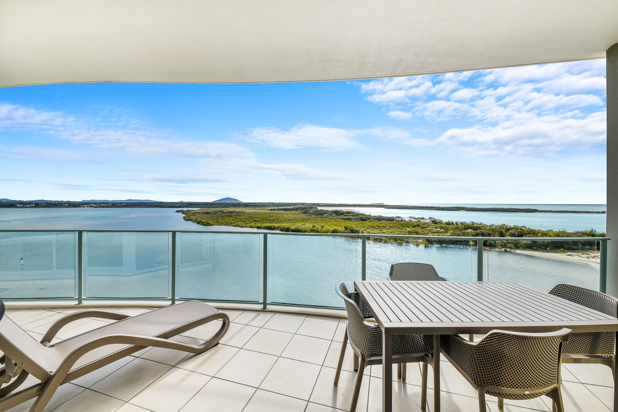 THE DUPORTH RIVERSIDE APARTMENTS (Maroochydore, Australia, Pacífico Sur ...