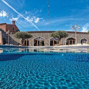 Etna Quota Mille in Sicily, image may contain: Villa, Housing, Pool, Swimming Pool