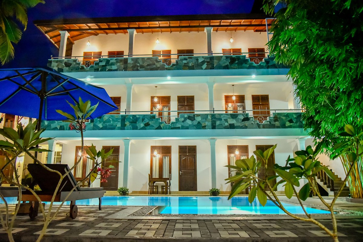 Villa de white sambur хиккадува. Villa de White Sambur Шри Ланка. Villa de White Sambur. Ritas Hotel Hikkaduwa 3. Swiss Lanka Guesthouse.